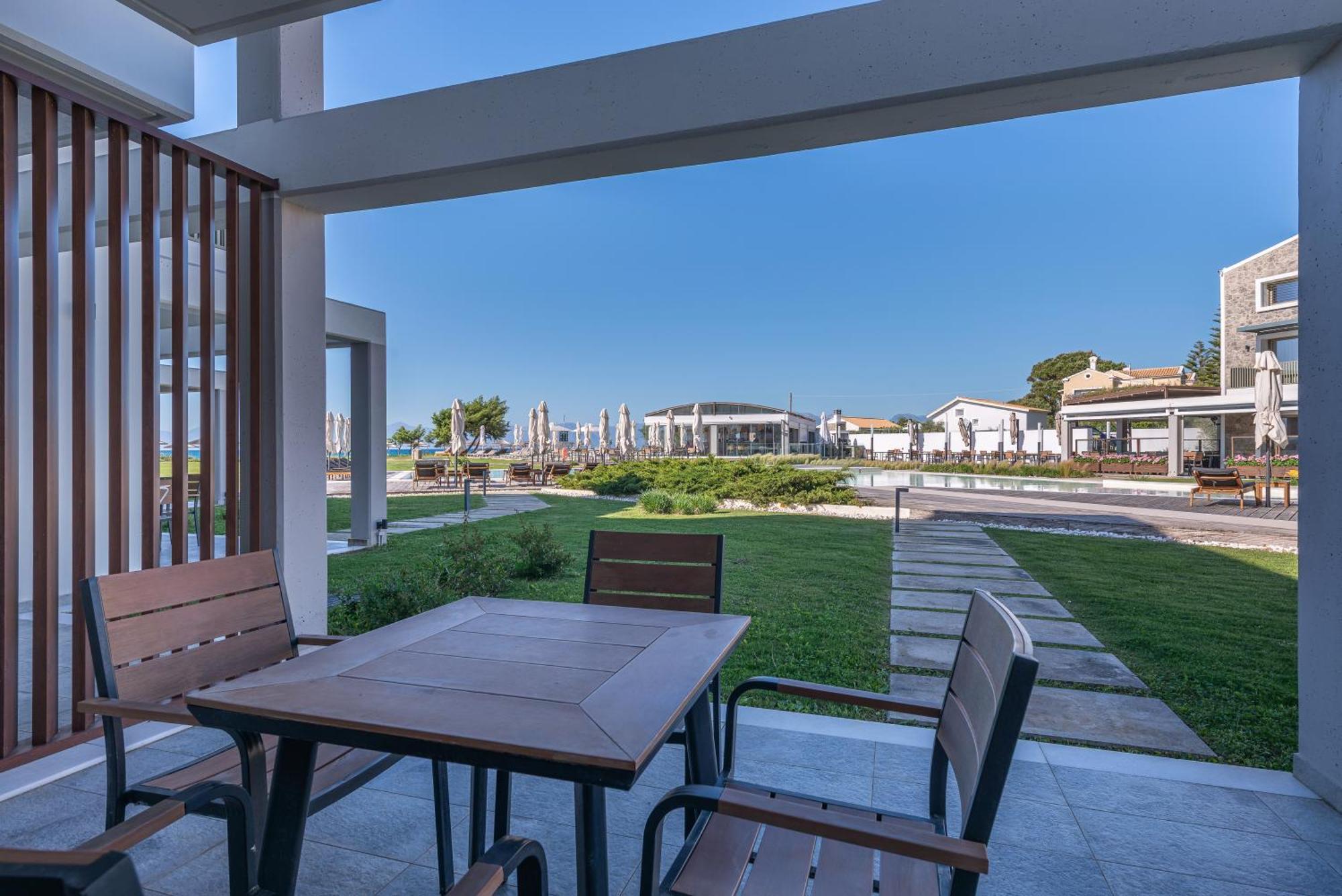 Thalassa Suites Almiros Beach Bagian luar foto