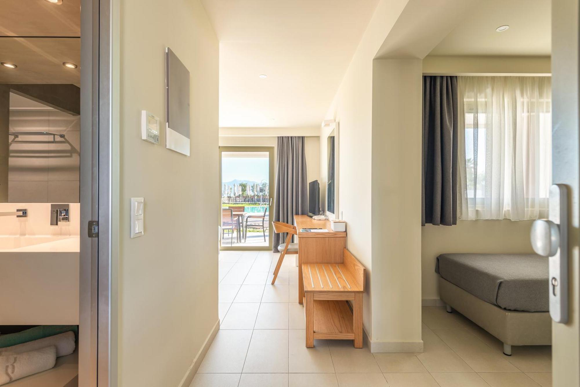 Thalassa Suites Almiros Beach Bagian luar foto