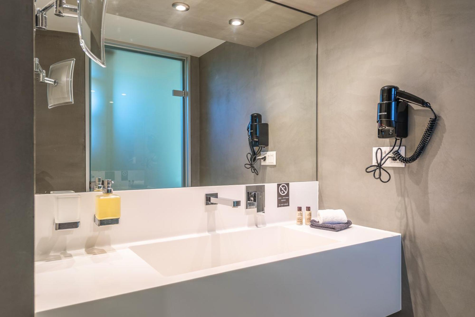 Thalassa Suites Almiros Beach Bagian luar foto