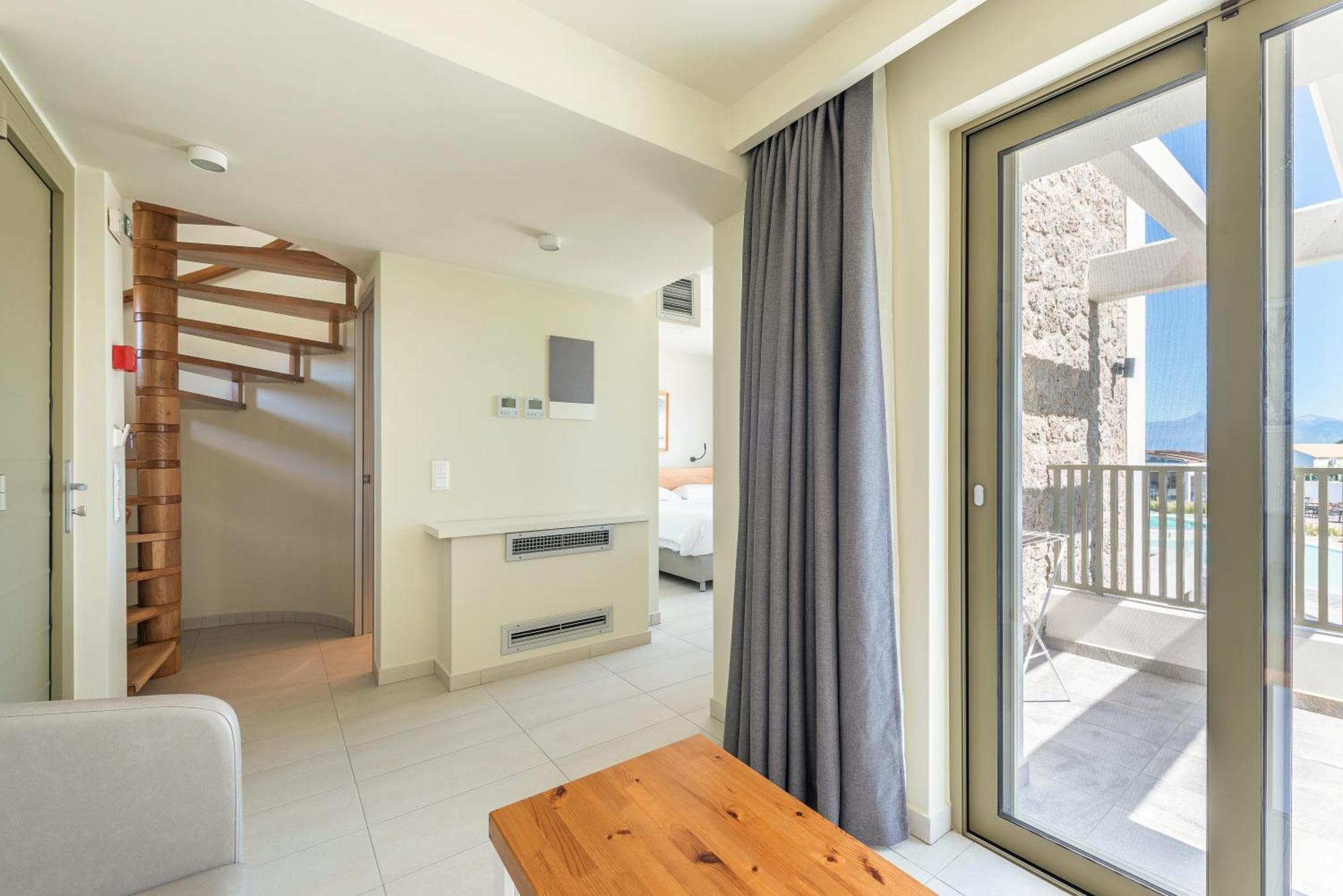 Thalassa Suites Almiros Beach Bagian luar foto