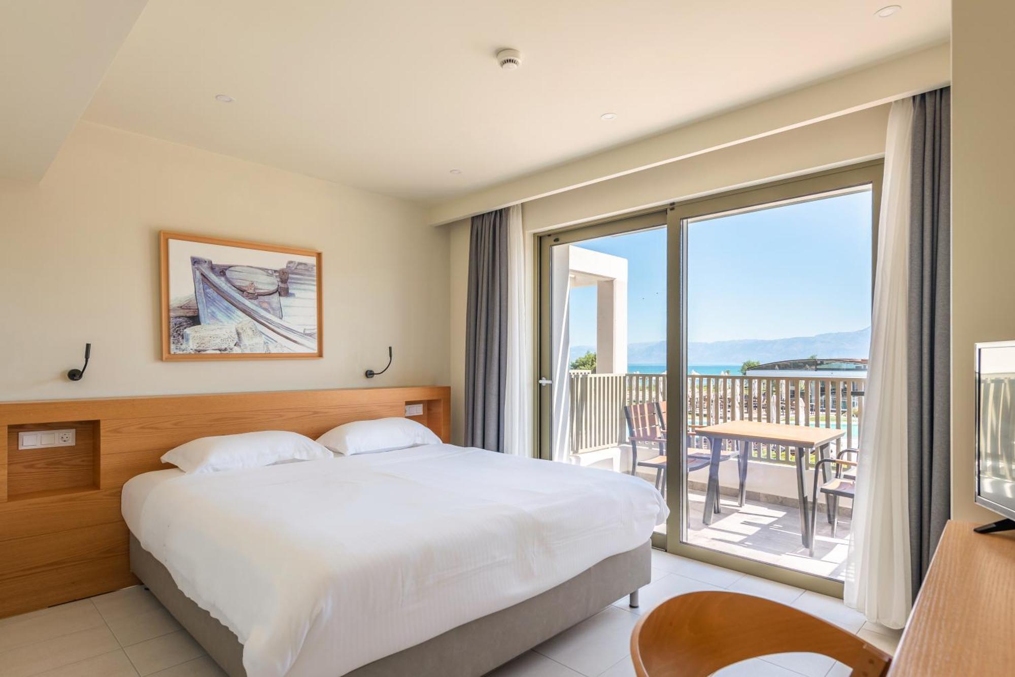 Thalassa Suites Almiros Beach Bagian luar foto